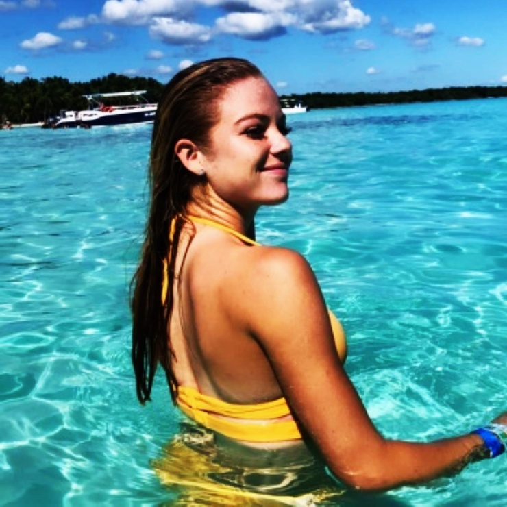 Sofya Zhuk Sofya Zhuk