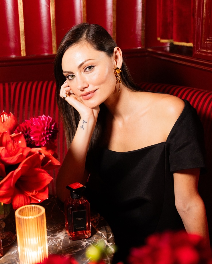 Phoebe Tonkin