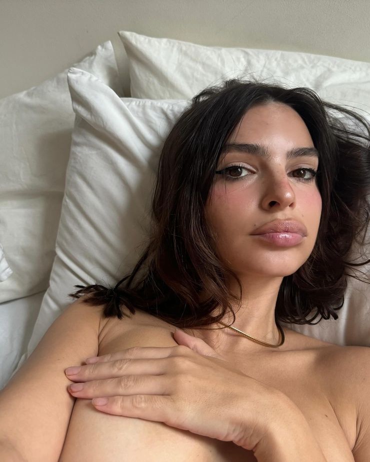 Emily Ratajkowski Emily Ratajkowski