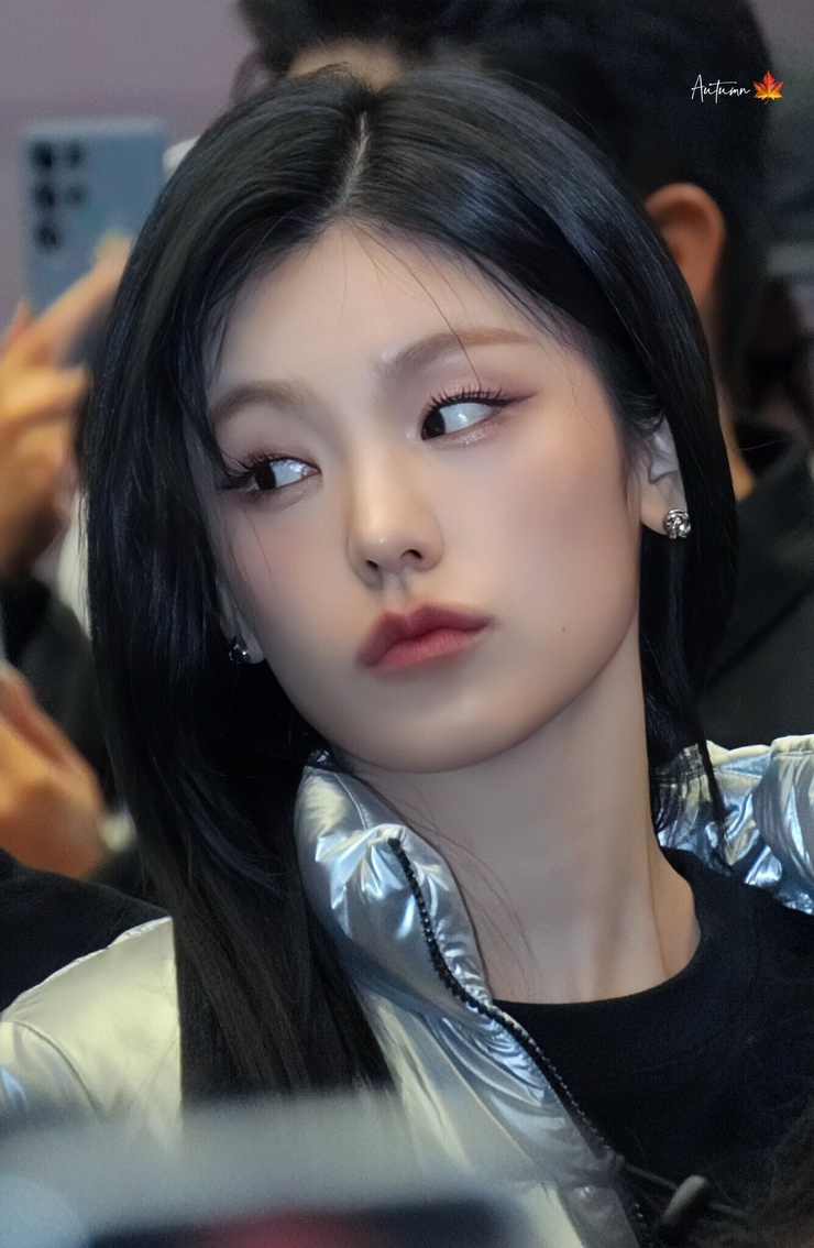 Picture of Hwang Yeji
