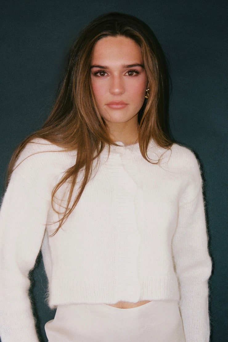 Amelie Anstett