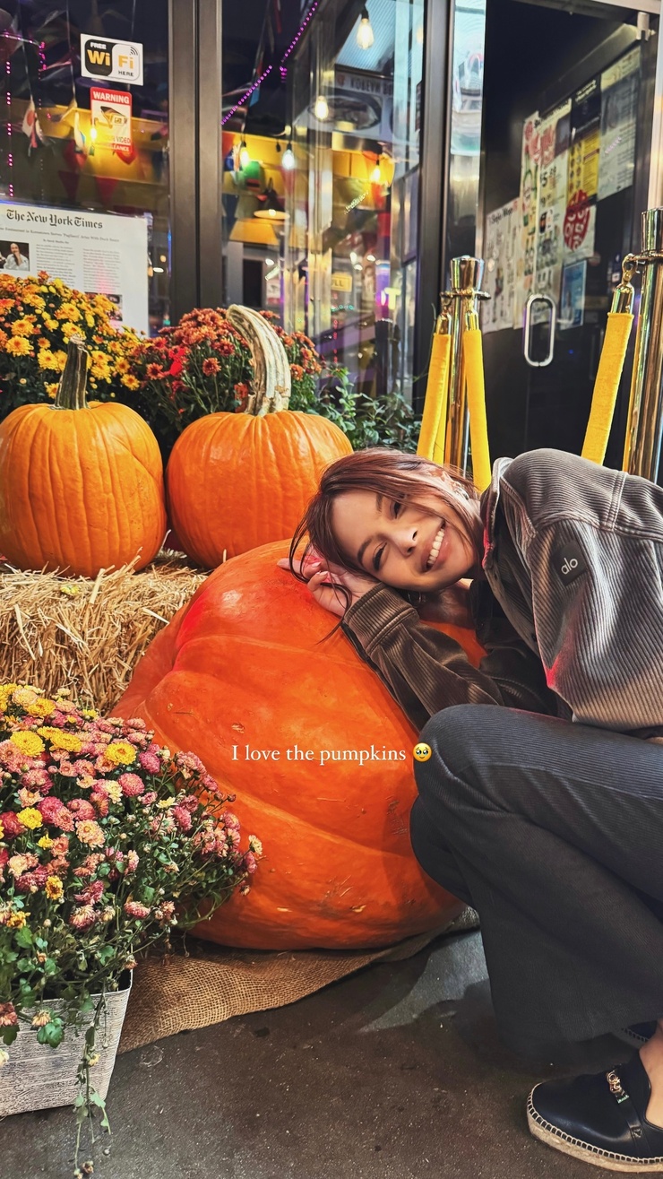 Lily Maymac