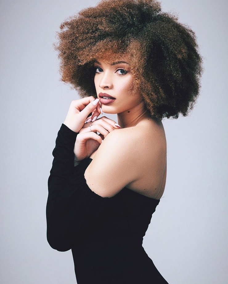 Aurelie Roux
