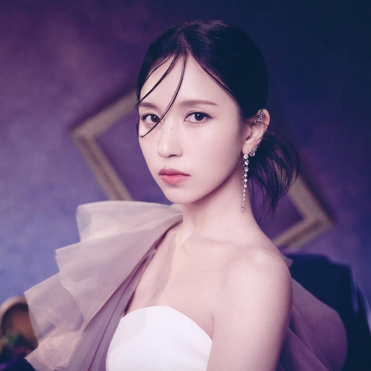 Myoui Mina