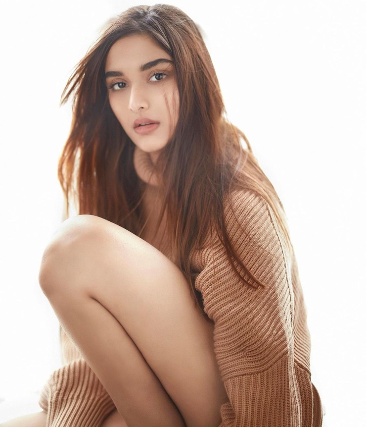 Saiee Manjrekar