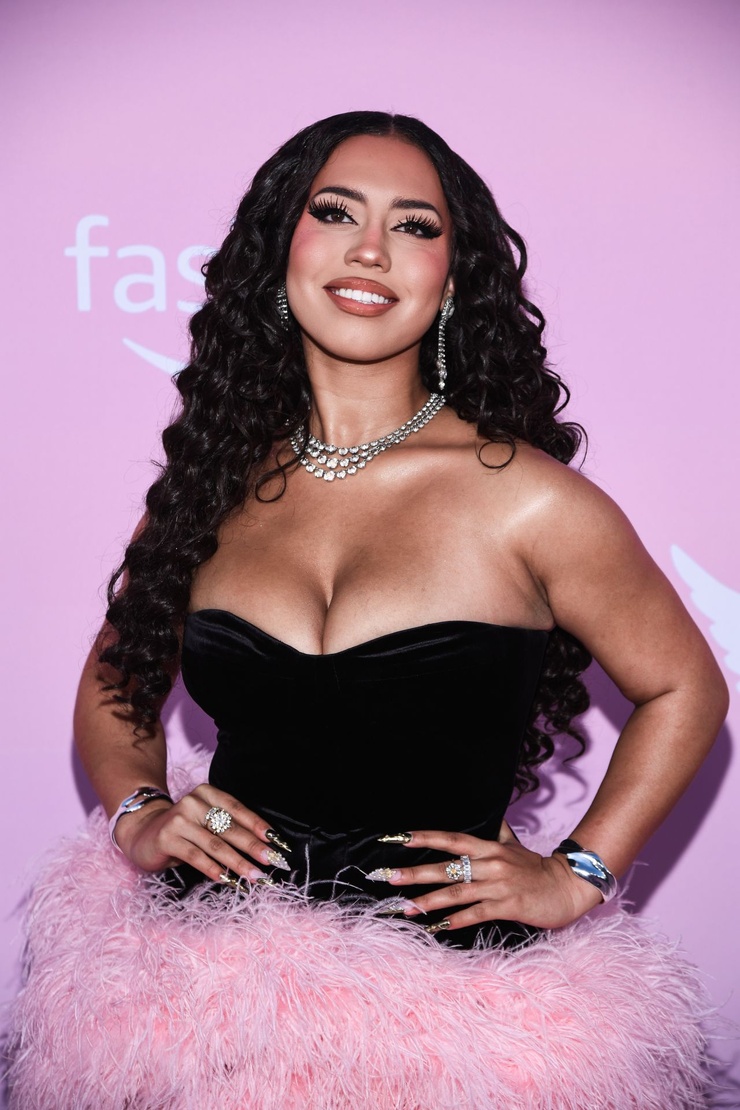 Asia Monet Ray Asia Monet Ray