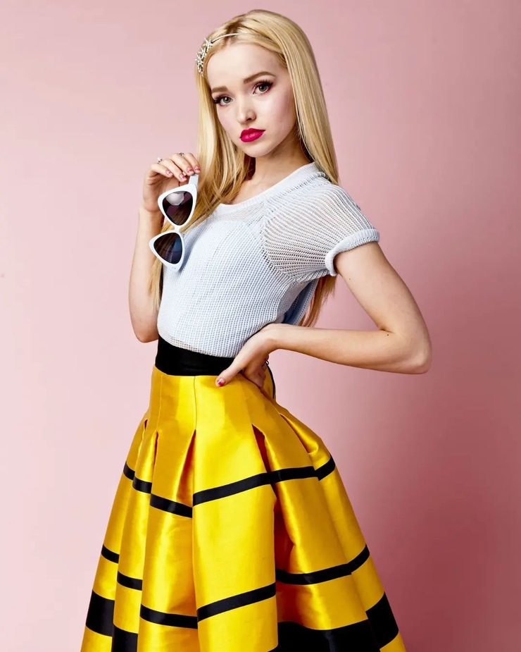 Dove Cameron image(01)