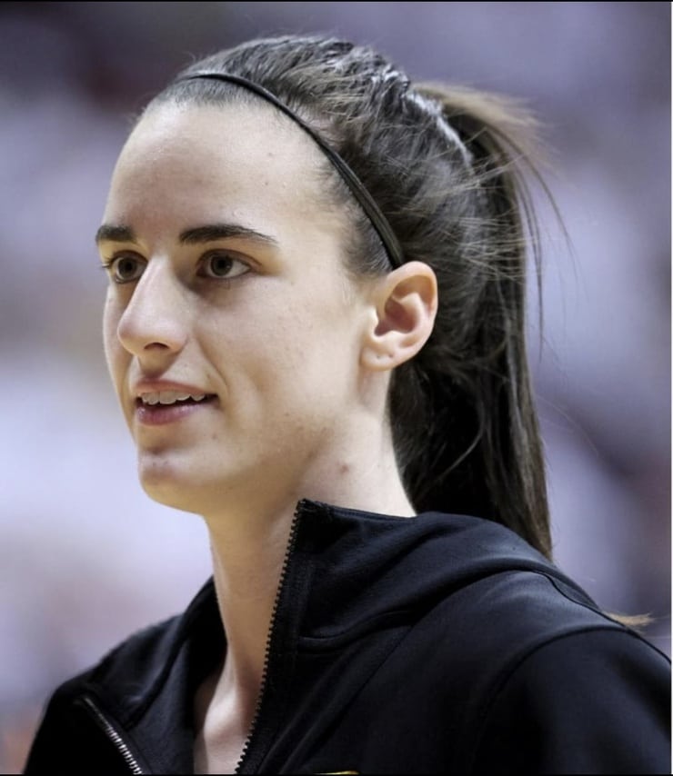 Caitlin Clark (ii)