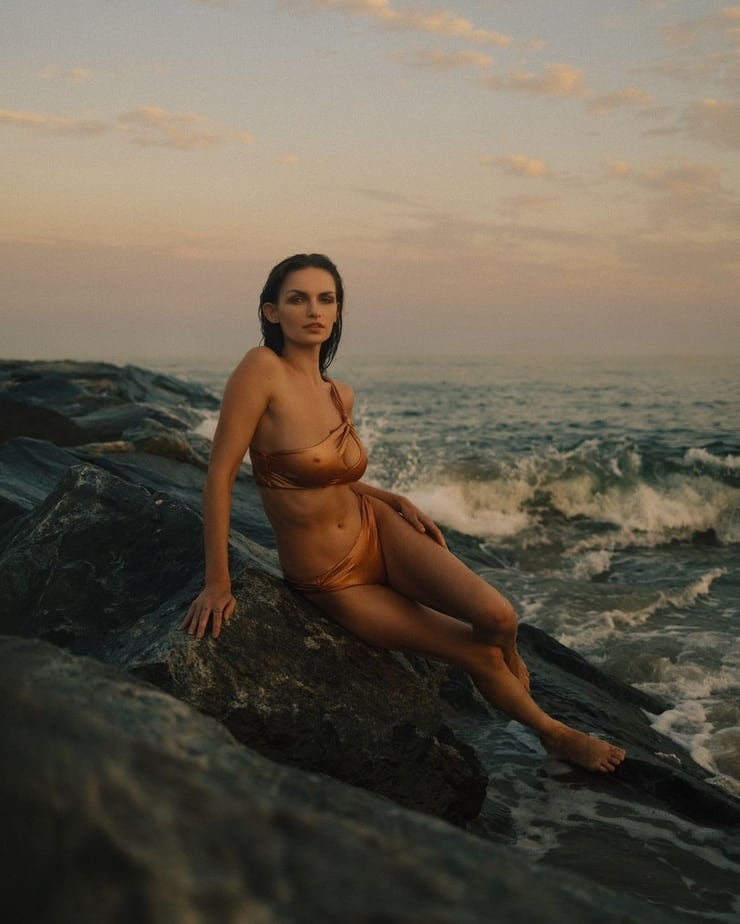 Alexis Reed (Model) Alexis Reed (Model)