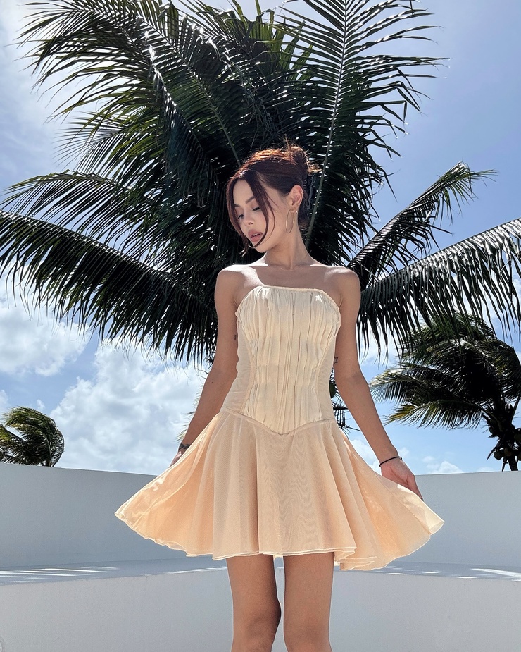 Lily Maymac Lily Maymac