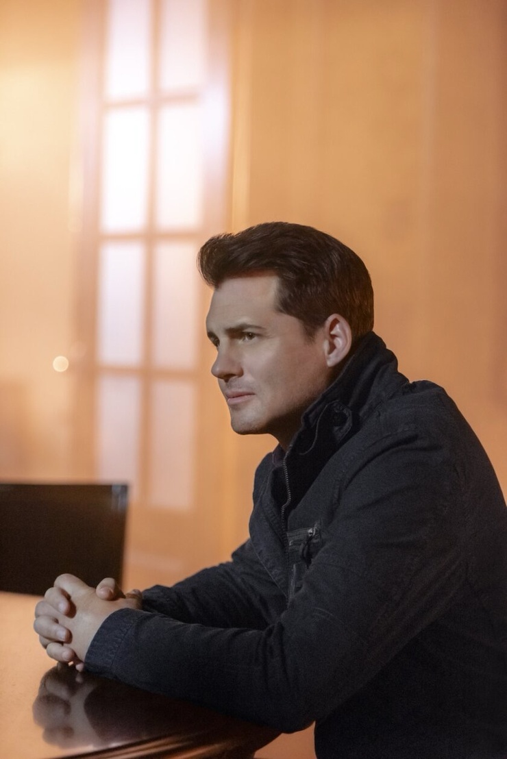 Kristoffer Polaha
