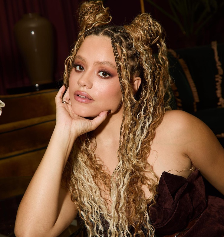 Sarah Jeffery