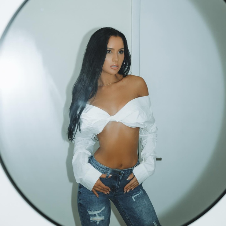 Samantha Summers
