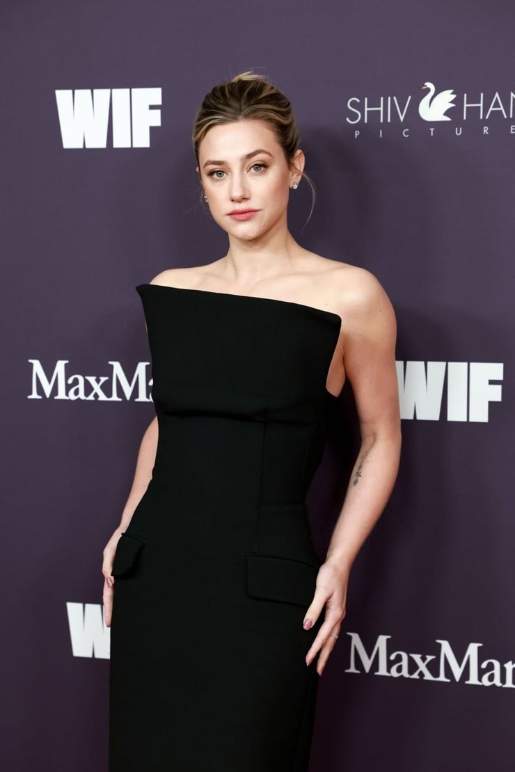 Lili Reinhart