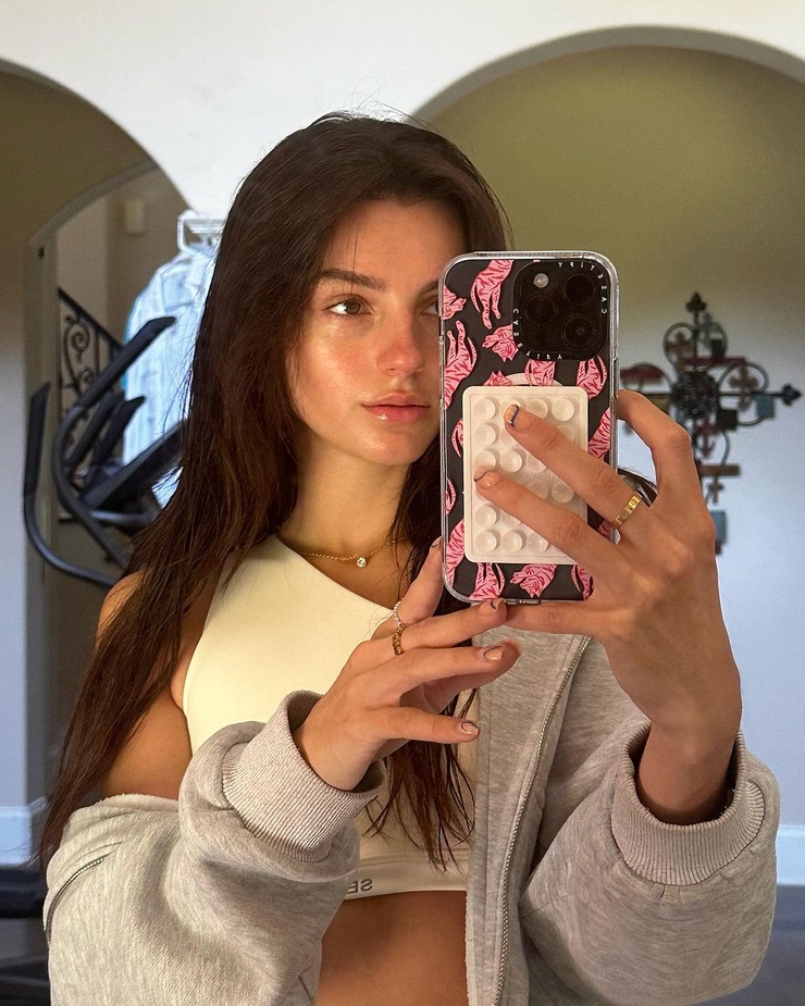 Savannah Demers