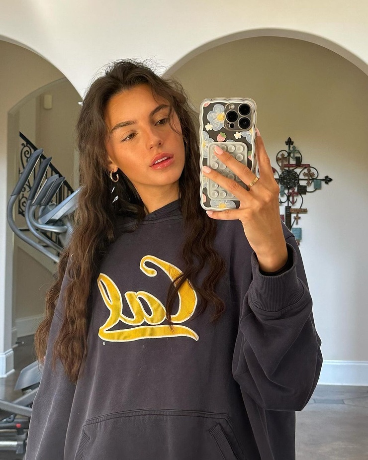 Savannah Demers