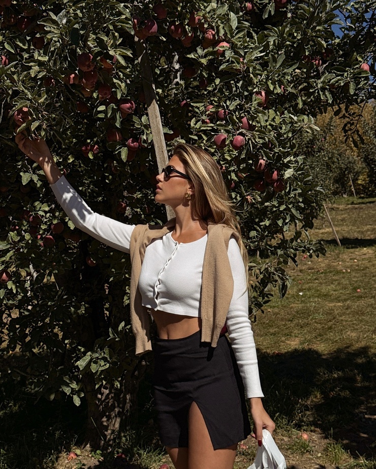 Kara Del Toro Kara Del Toro