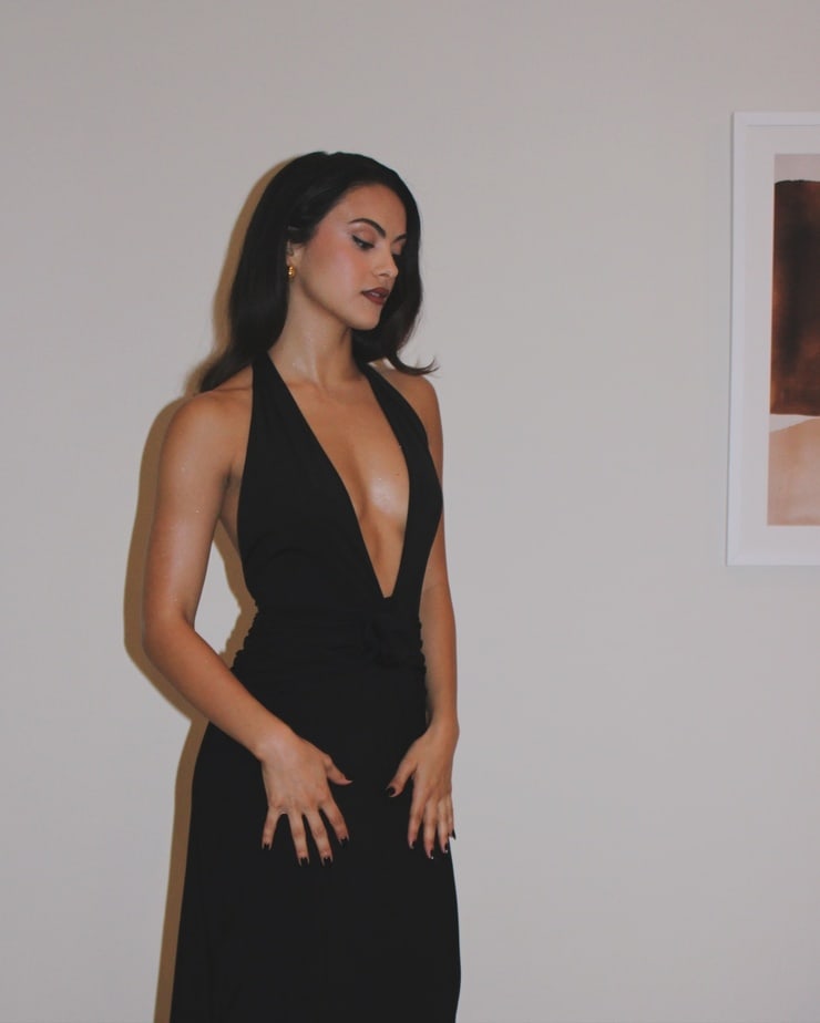 Camila Mendes