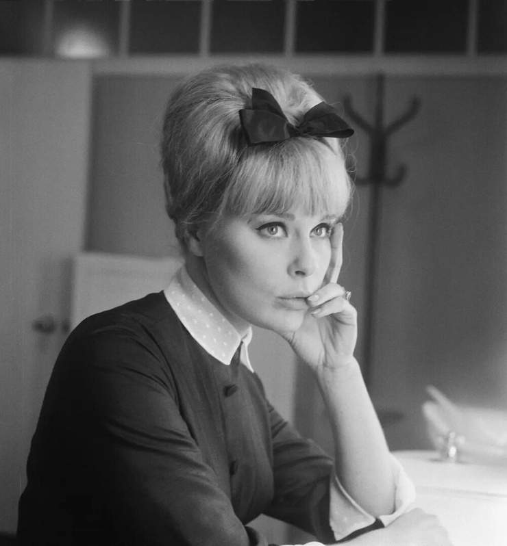 Elke Sommer Elke Sommer