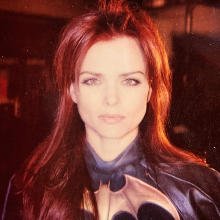 Dina Meyer