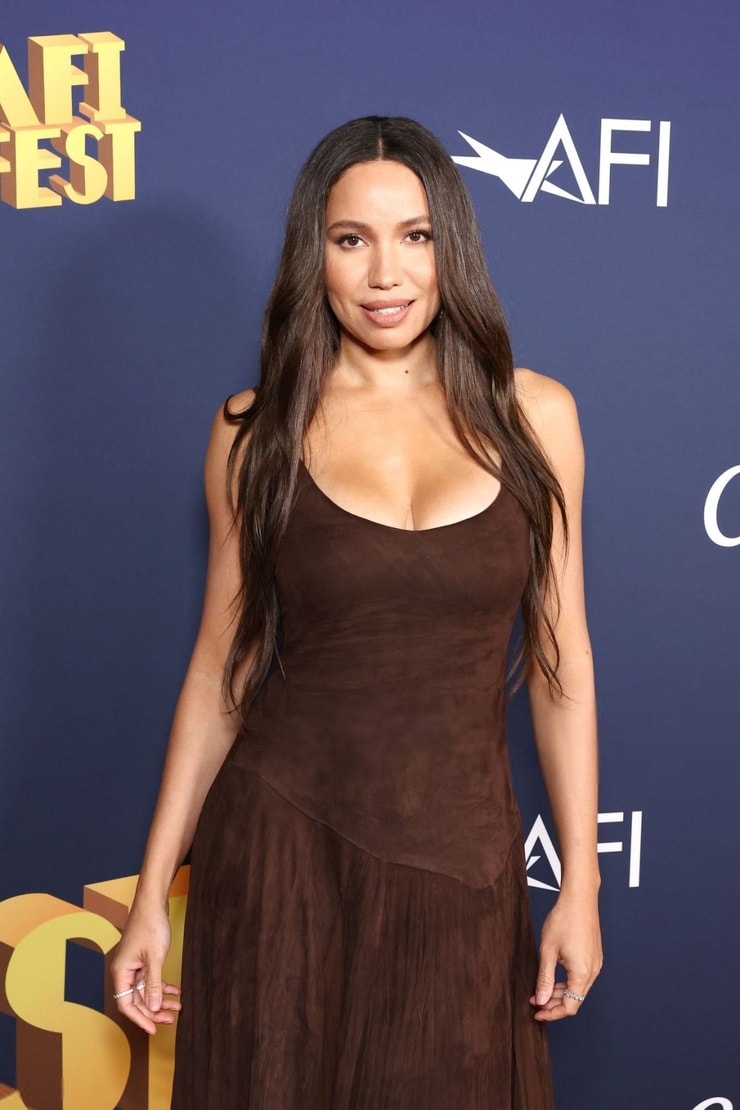 Jurnee Smollett-Bell
