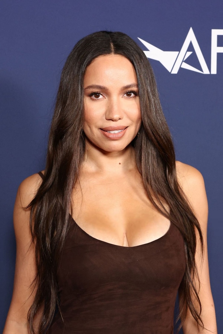 Jurnee Smollett-Bell