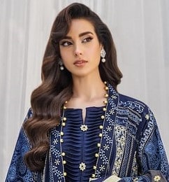 Iqra Aziz