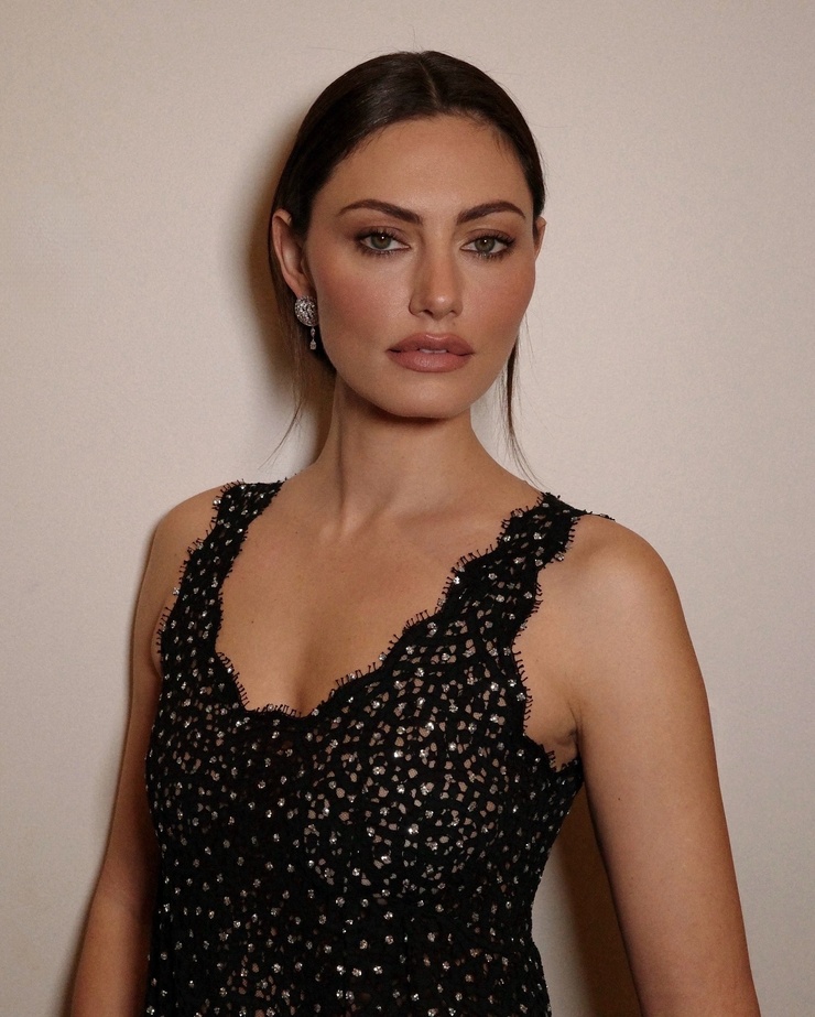 Phoebe Tonkin Image 
