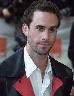 Joseph Fiennes