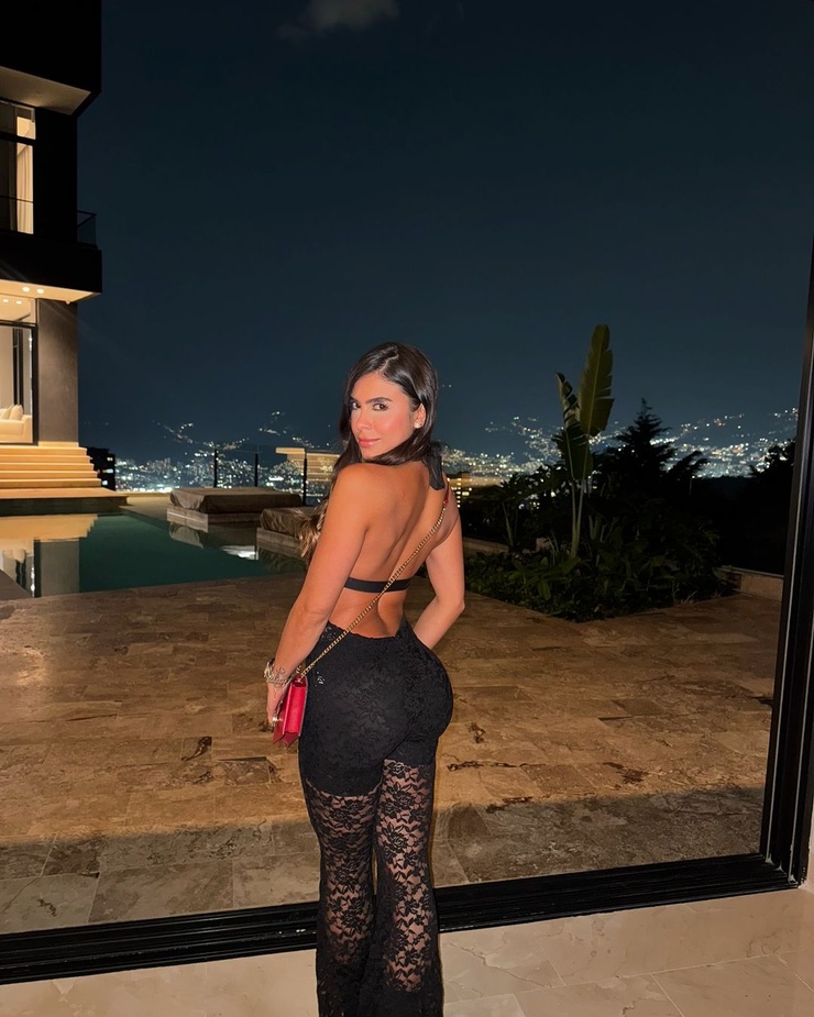 DANIELA MEDINA