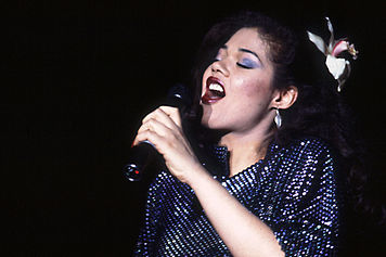 Angela Bofill