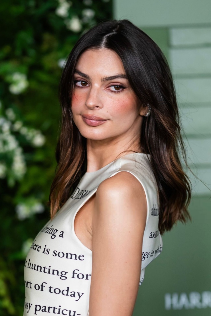 Emily Ratajkowski