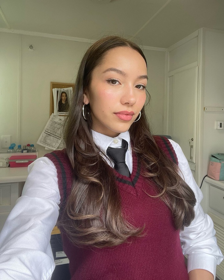 Jasmine Vega