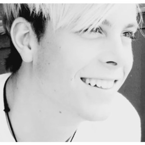Riker Lynch