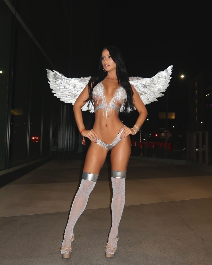 Samantha Summers