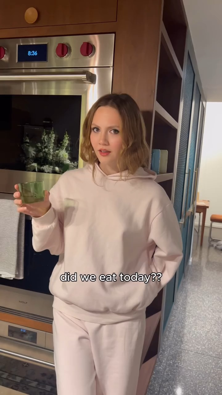 Iris Apatow