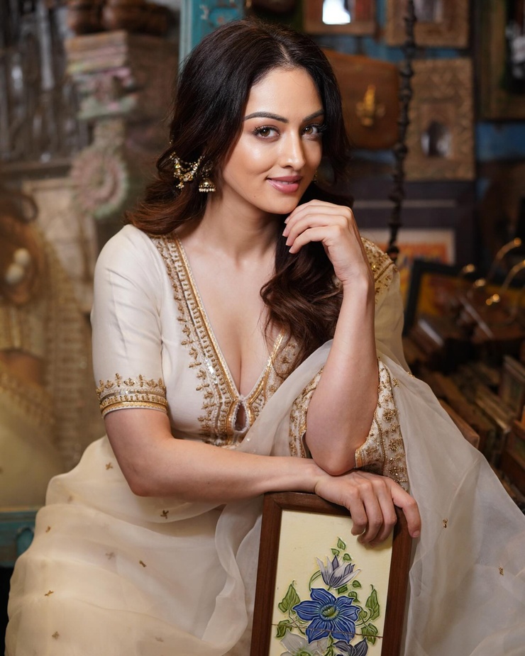 Sandeepa Dhar