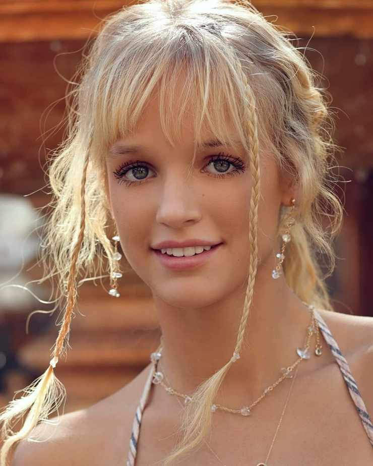 Natalie Grace Natalie Grace