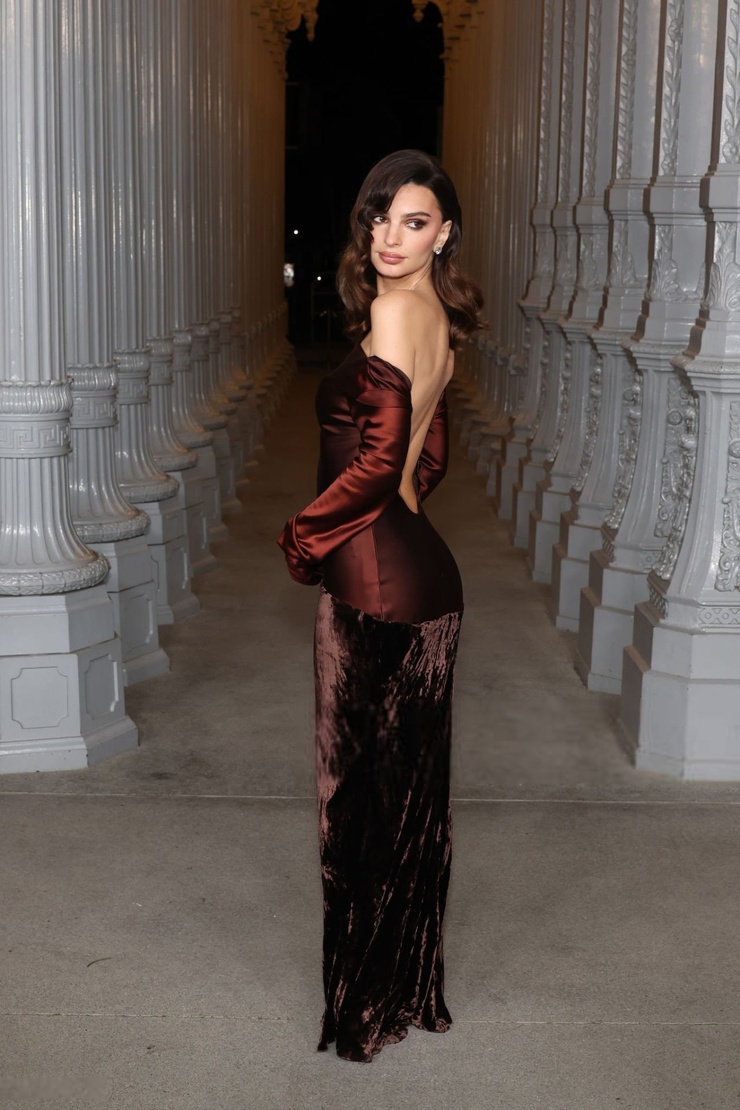 Emily Ratajkowski