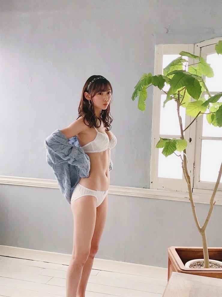 Mana Takai Mana Takai