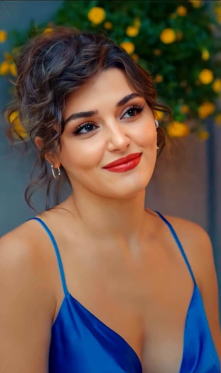 Hande Erçel Hande Erçel