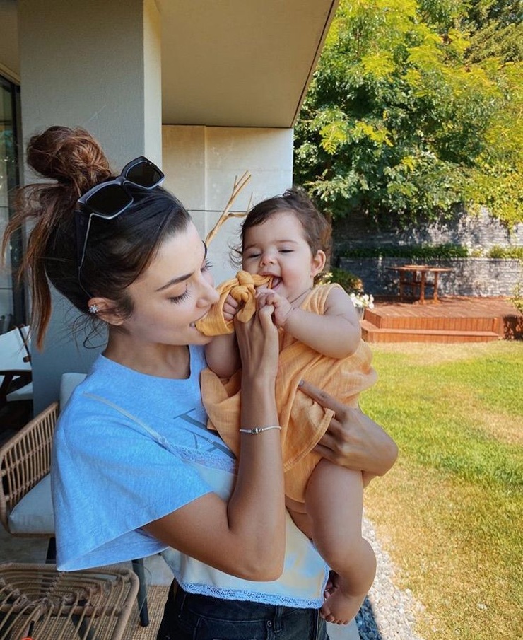 Hande Erçel Hande Erçel