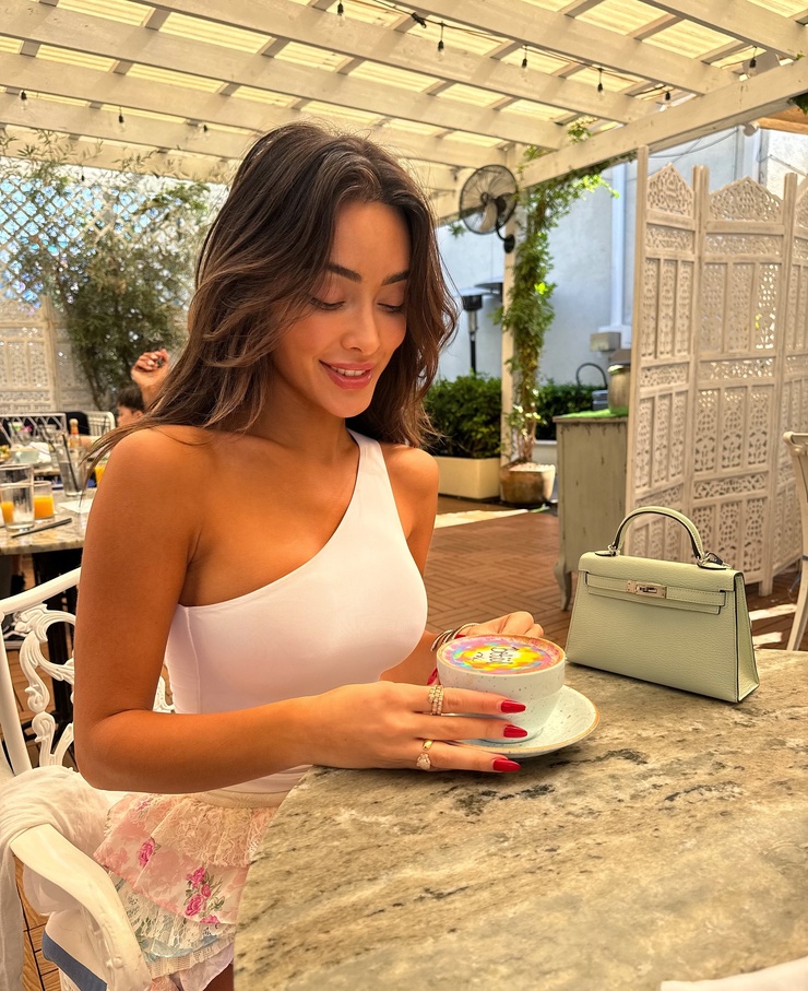 Betül Lily
