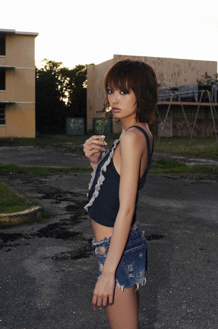 Akina Minami