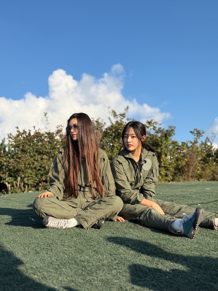 NewJeans