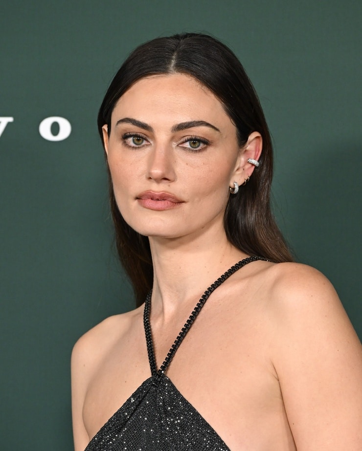 Phoebe Tonkin