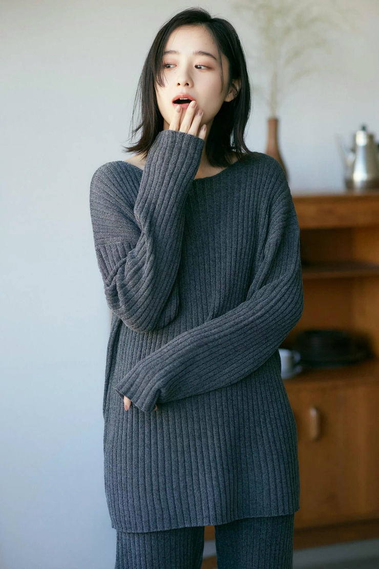 Mayu Hotta