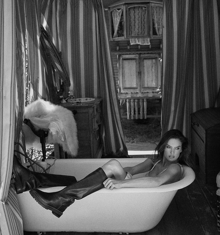 Alessandra Ambrosio