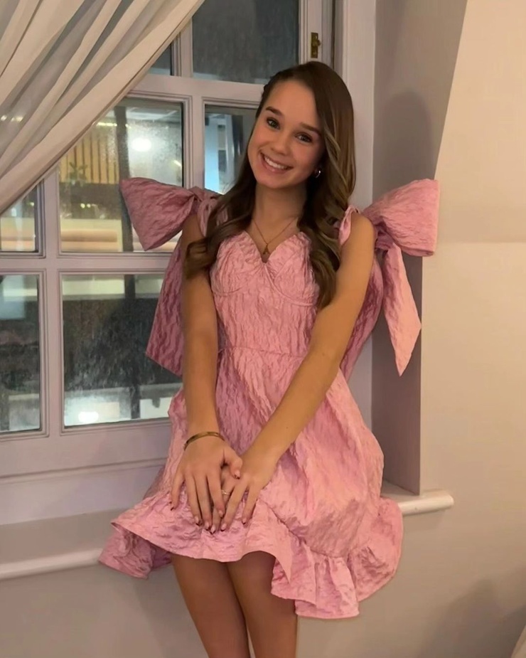 Alisha Weir Alisha Weir
