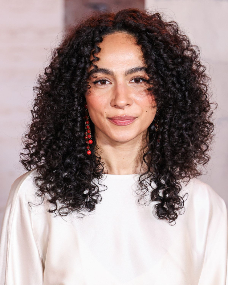 Aurora Perrineau
